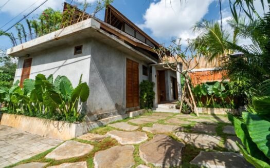 Chic 2-Bedroom Villa for Rent in Jimbaran