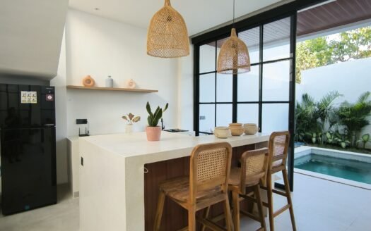 Modern Minimalist 3-BR Villa in Charming Cepaka Neighborhood