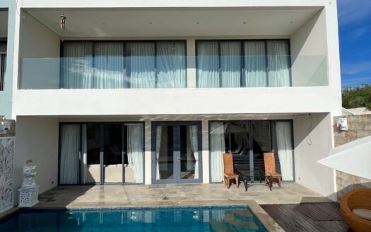 Hidden Gem: 3BR Villa Oasis Near Uluwatu’s Dreamland Beach