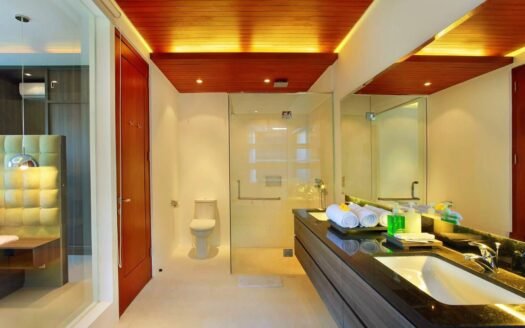 Luxury 2BR Villa with Modern Flair in Berawa