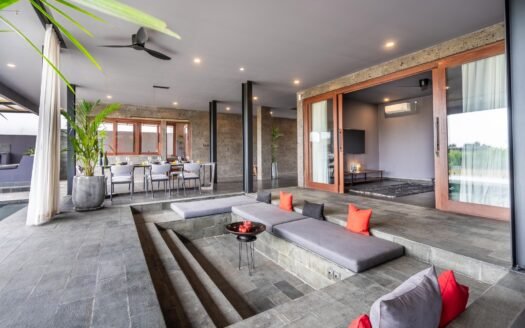 Luxury 6-Bedroom Industrial Villa for Rent in Prime Tumbak Bayuh Location