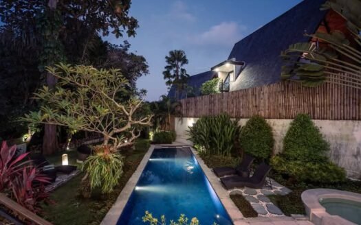 Stylish 4BR Villa Oasis in Trendy Pererenan