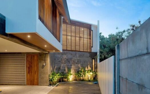 Serenity Estate: Private 4BR Available For Yearly Rental