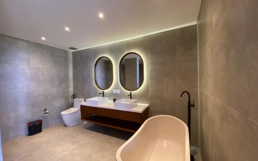 Indulge in Luxury: 4BR Villa Retreat in Canggu