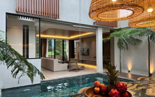 Sunlit Serenity: Stylish 3BR Villa in Canggu Tibubeneng
